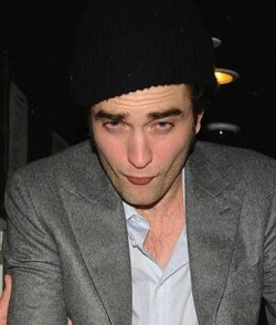 10. რობერტ პატინსონი – Robert Pattinson.