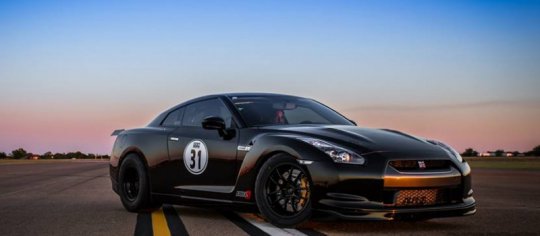 New 1/4 mile world record among Nissan GT-R R35 cars