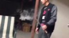 როგორ უშვებს ბოლს პირიდან