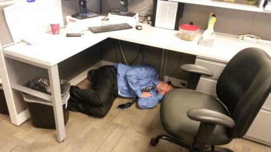 რამდენჯერ მინატრია ძილი სამსახურში...