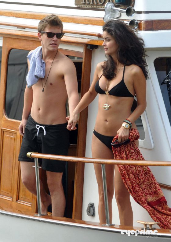 Xavier Samuel და Shermine Shahrivar