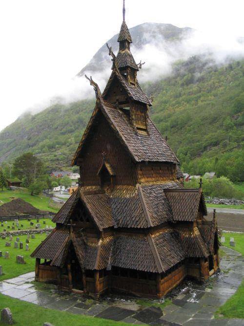 900 წლის ეკლესია ნორვეგიაში