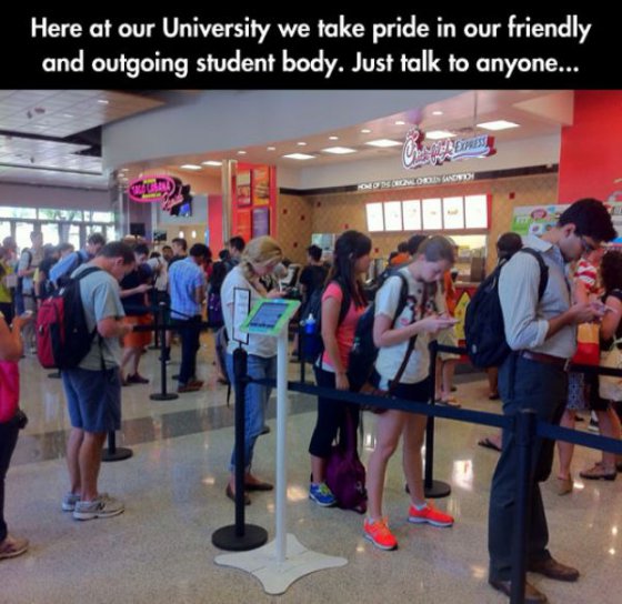 "მეგობრული" უნივერსიტეტის სტუდენტები