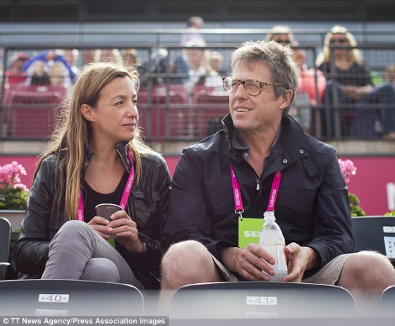ჰიუ გრანდი  ერთად Anna Eberstein "ტენისის" მატჩზე