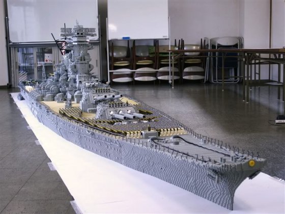 ''ლეგოს''კონსტრუქტორით აწყობილი ყველაზე  დიდი  გემი, რომლის სიგრძე 7 მეტრია