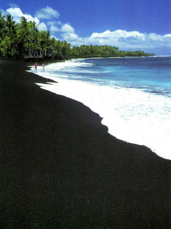 შავი პლაჟი ჰავაის  კუნძულებზე