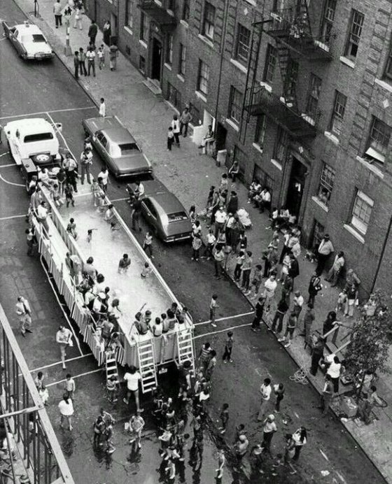 მოძრავი აუზომობილი ნიუ-იორკში 1960 წელი