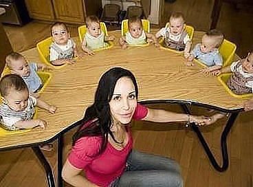 ქალი რომელმაც ერთად 8 ბავშვი შობა