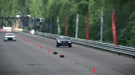 Audi RS7 vs BMW M3