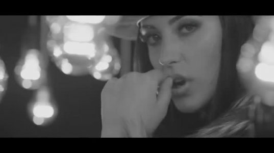 Antonia - Chica Loca (Official Music Video)